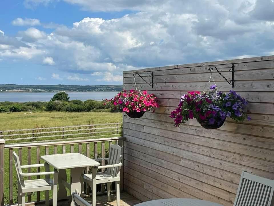 Keanes Of Curraheen, Bar, Restaurant & Accommodation Tralee Exterior foto
